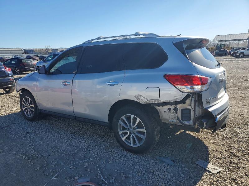 Photo 2 from auction – 2016 NISSAN PATHFINDER with VIN 5N1AR2MN9GC623973