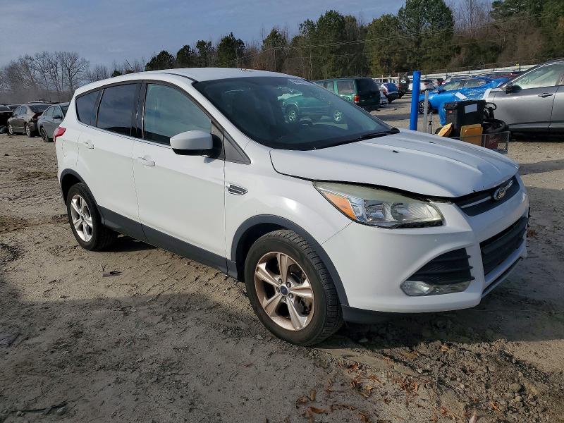 Photo 4 from auction – 2016 FORD ESCAPE SE with VIN 1FMCU9GX2GUA68856