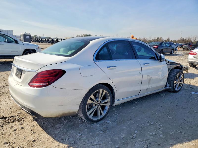 Photo 3 from auction – 2018 MERCEDES-BENZ C with VIN WDDWF4JB4JR409850