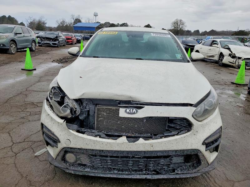 Photo 5 from auction – 2021 KIA FORTE with VIN 3KPF24AD1ME313987