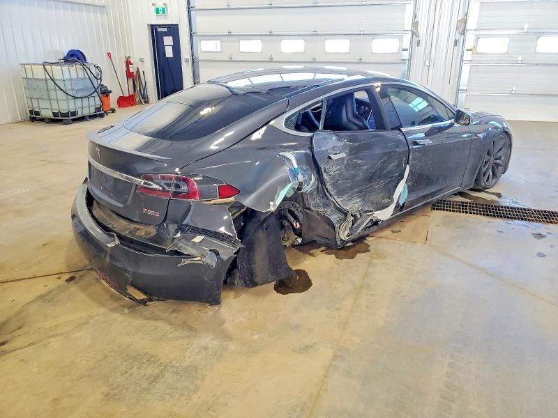 Photo 3 from auction – 2016 TESLA MODEL S with VIN 5YJSA1E49GF149316