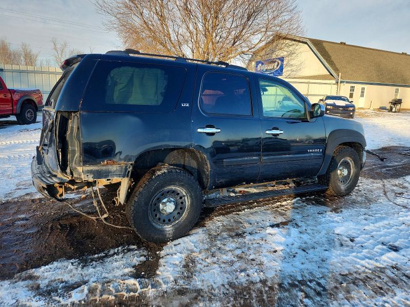 Photo 3 from auction – 2007 CHEVROLET TAHOE K150 with VIN 1GNFK13007J336927