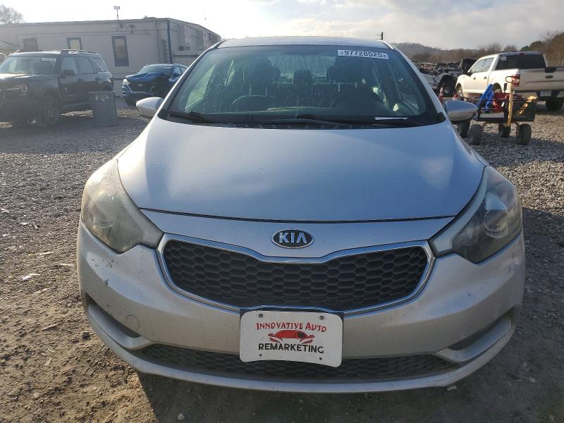 Photo 5 from auction – 2016 KIA FORTE LX with VIN KNAFK4A67G5515361