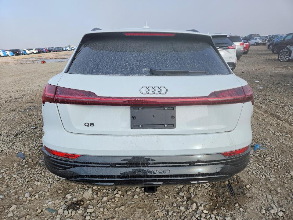 Photo 6 from auction – 2024 AUDI Q8 E-TRON with VIN WA15AAGE3RB016098
