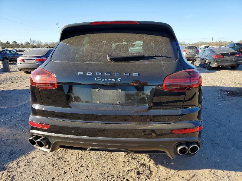 Photo 6 from auction – 2017 PORSCHE CAYENNE S with VIN WP1AB2A29HLA50527