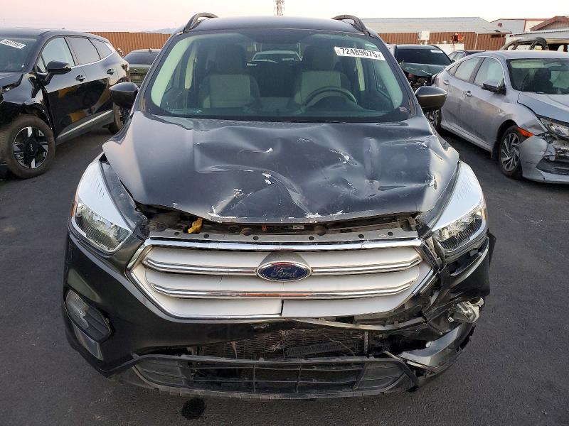 Photo 5 from auction – 2018 FORD ESCAPE SE with VIN 1FMCU0GD0JUD22069