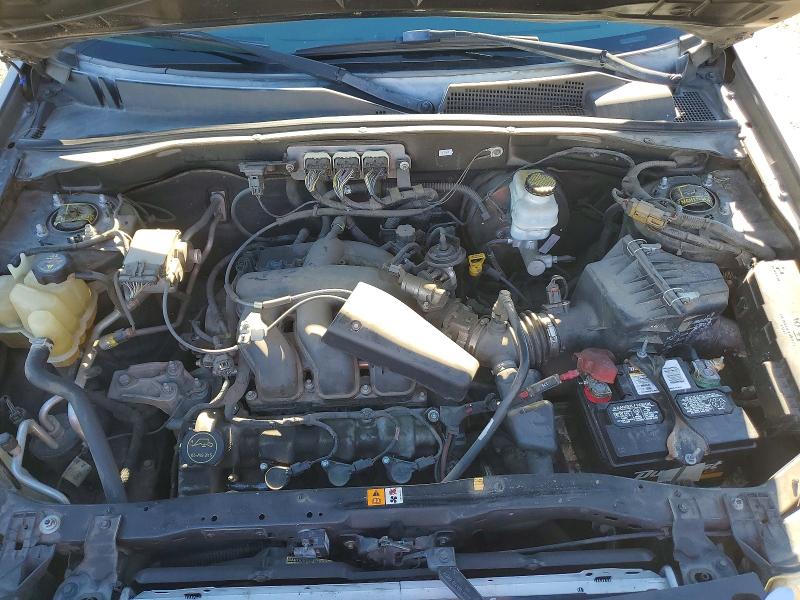 Photo 12 from auction – 2008 FORD ESCAPE LIM with VIN 1FMCU94138KB77422