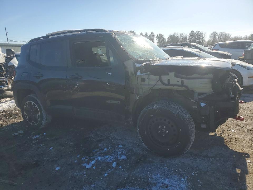 Photo 4 from auction – 2017 JEEP RENEGADE T with VIN ZACCJBCB6HPE79677