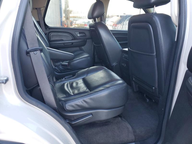 Photo 11 from auction – 2012 GMC YUKON DENA with VIN 1GKS2EEF6CR300479