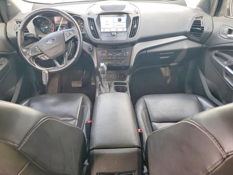 Photo 8 from auction – 2019 FORD ESCAPE SEL with VIN 1FMCU0HD4KUA25192