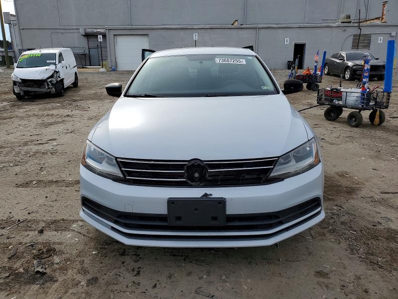 Photo 5 from auction – 2017 VOLKSWAGEN JETTA S with VIN 3VW2B7AJ4HM329311