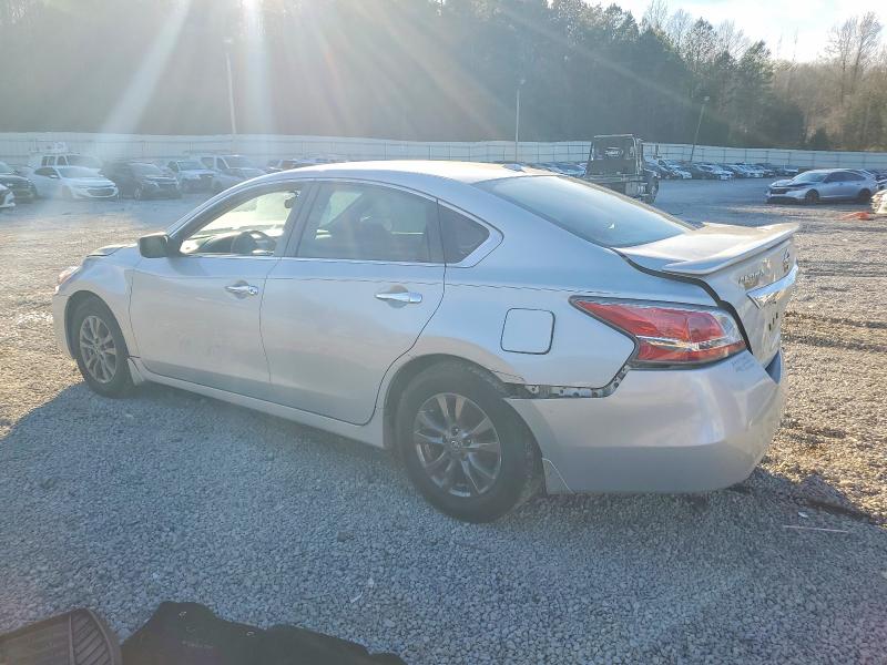 Photo 2 from auction – 2015 NISSAN ALTIMA 2.5 with VIN 1N4AL3AP5FN896600