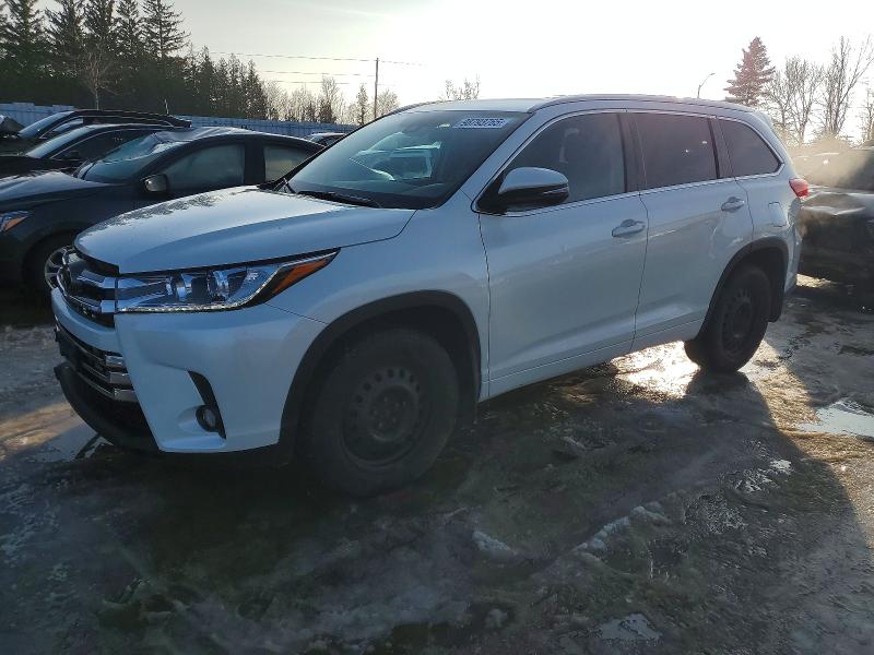 TOYOTA HIGHLANDER 2017 with VIN 5TDJZRFH8HS510634 - Photo from auction