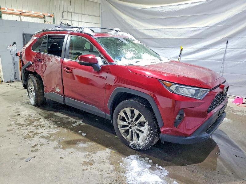 Photo 4 from auction – 2019 TOYOTA RAV4 XLE P with VIN JTMA1RFV0KD036453