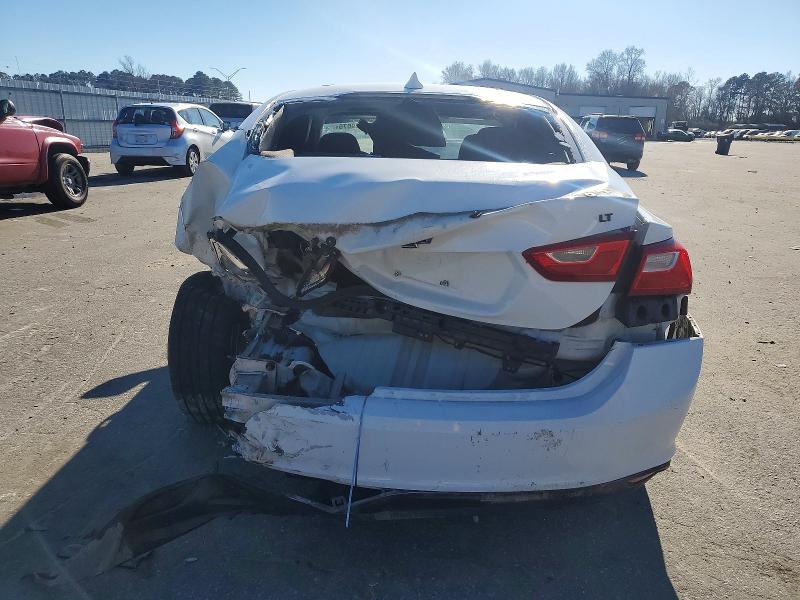 Photo 6 from auction – 2018 CHEVROLET MALIBU LT with VIN 1G1ZD5ST5JF130833