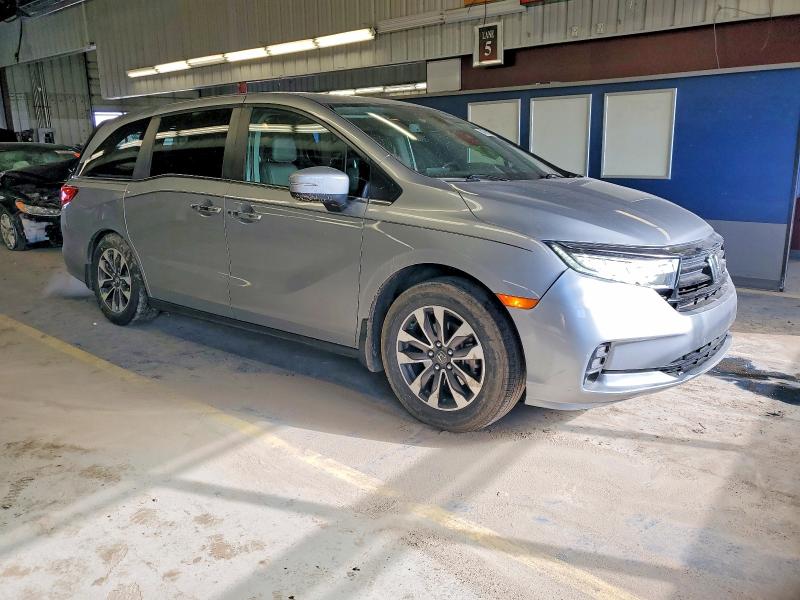 Photo 4 from auction – 2021 HONDA ODYSSEY with VIN 5FNRL6H74MB018530