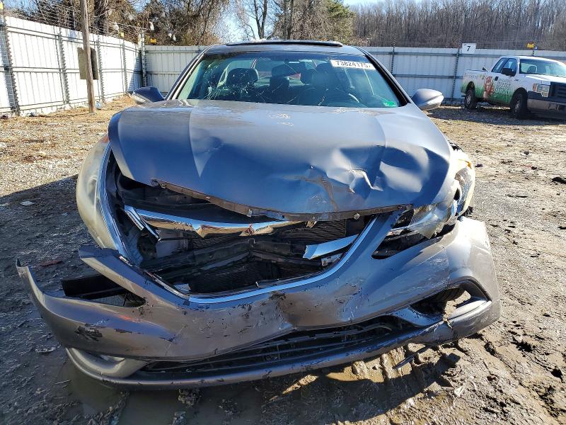 Photo 5 from auction – 2011 HYUNDAI SONATA SE with VIN 5NPEC4AC9BH114338