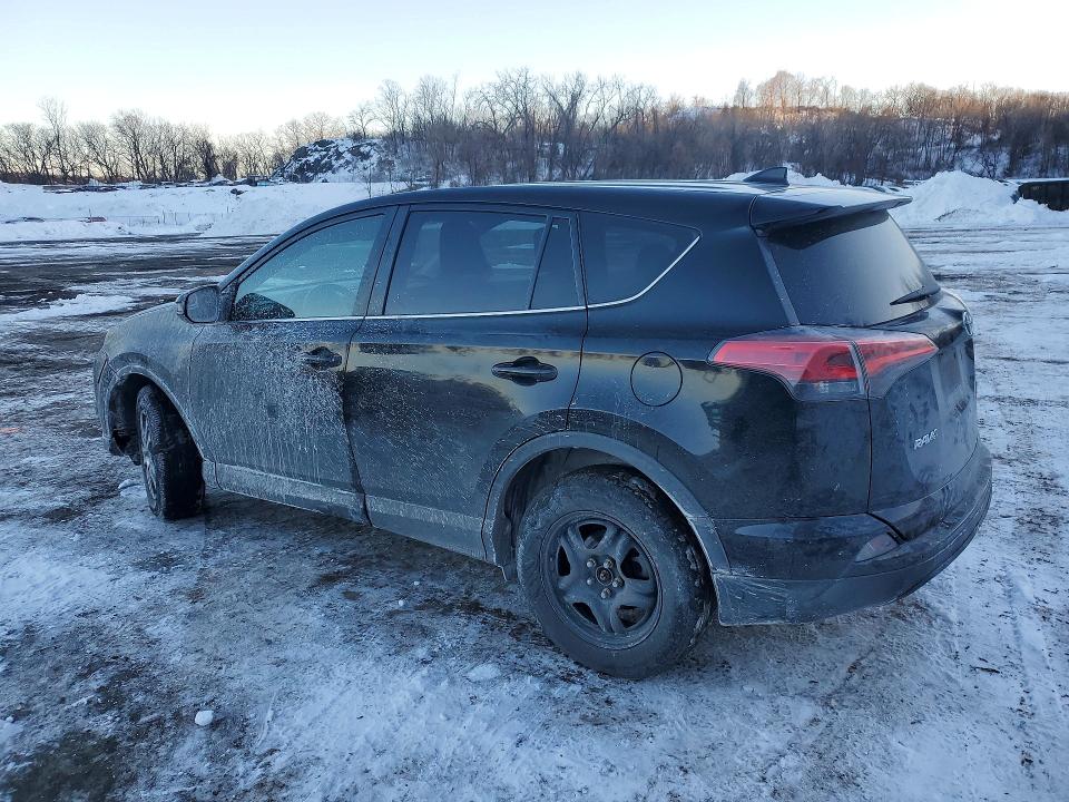 Photo 2 from auction – 2018 TOYOTA RAV4 LE with VIN 2T3BFREV2JW728562
