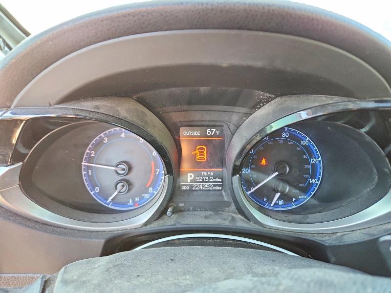 Photo 9 from auction – 2014 TOYOTA COROLLA with VIN 5YFBURHE3EP134547
