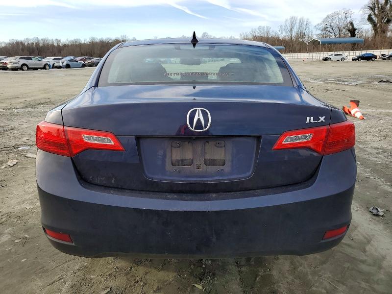 Photo 6 from auction – 2013 ACURA ILX 20 PRE with VIN 19VDE1F55DE022206