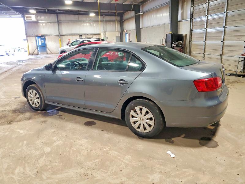 Photo 2 from auction – 2014 VOLKSWAGEN JETTA with VIN 3VW2K7AJ2EM218641