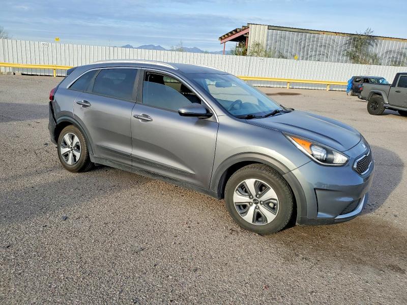 Photo 4 from auction – 2017 KIA NIRO FE with VIN KNDCB3LC6H5075329