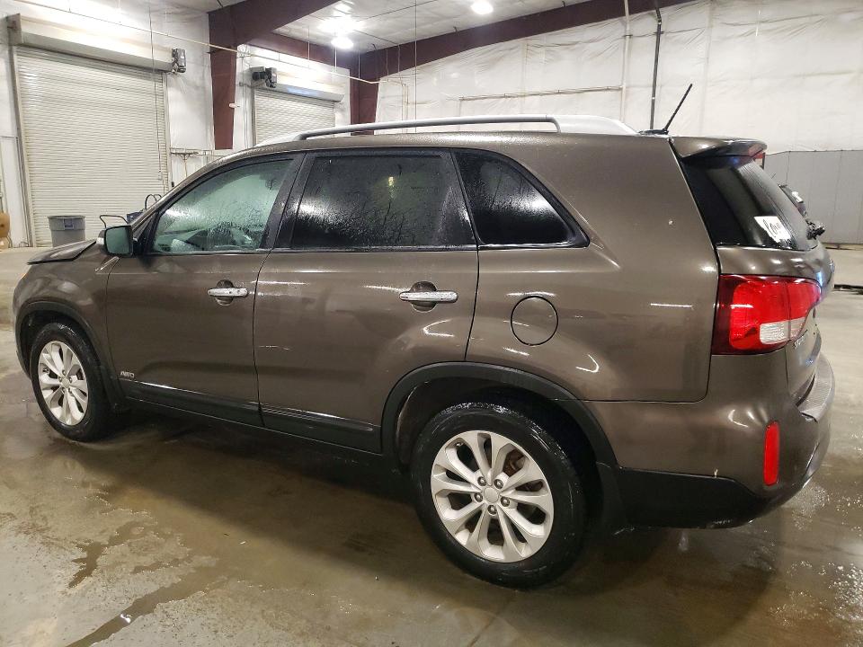 Photo 2 from auction – 2014 KIA SORENTO EX with VIN 5XYKUDA78EG531013