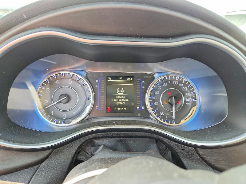 Photo 9 from auction – 2016 CHRYSLER 200 LIMITE with VIN 1C3CCCAB9GN186838