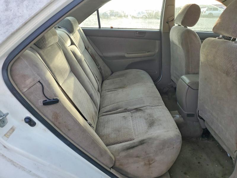 Photo 10 from auction – 2002 TOYOTA CAMRY with VIN 4T1BE32K92U020801