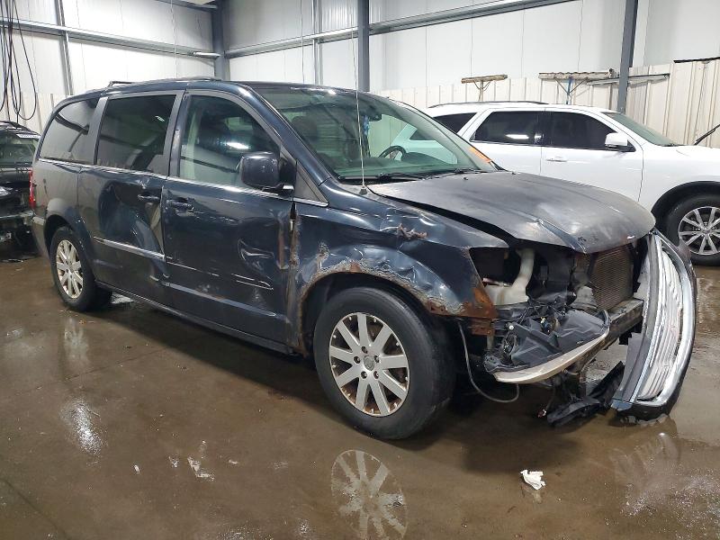 Photo 4 from auction – 2014 CHRYSLER TOWN & COU with VIN 2C4RC1BG6ER438713