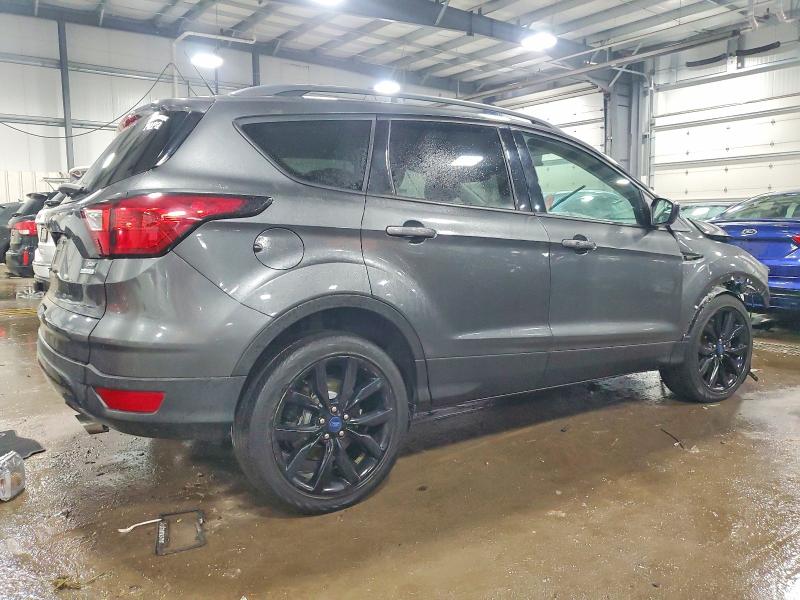 Фото 3 с аукциона – 2019 FORD ESCAPE SE с VIN 1FMCU9GD0KUC04609