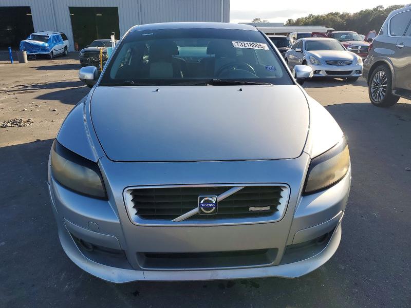 Photo 5 from auction – 2010 VOLVO C30 T5 with VIN YV1672MK1A2179534