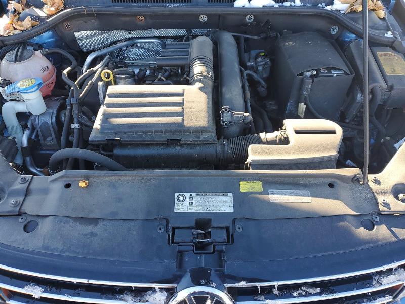 Photo 11 from auction – 2017 VOLKSWAGEN JETTA with VIN 3VW2B7AJ3HM374644