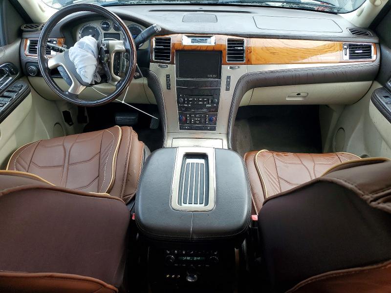 Photo 8 from auction – 2011 CADILLAC ESCALADE E with VIN 1GYS4KEF9BR383368