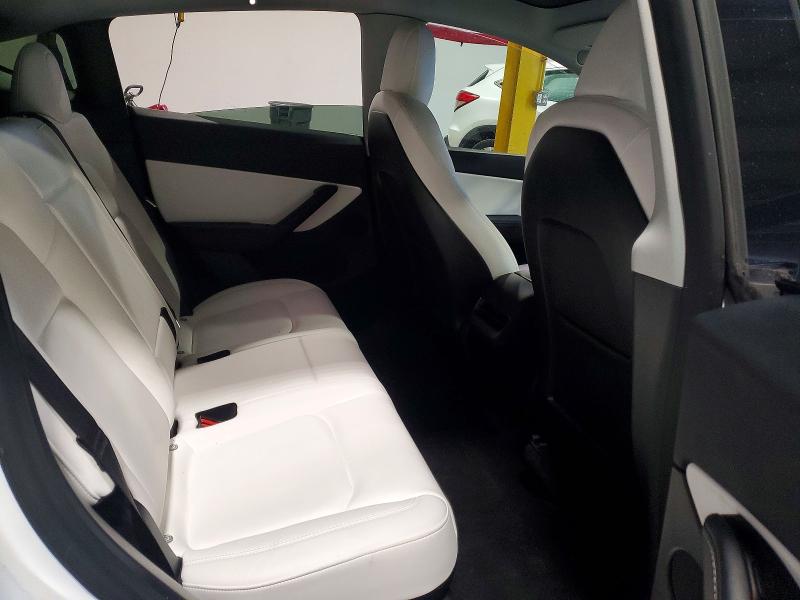 Photo 10 from auction – 2022 TESLA MODEL Y with VIN 7SAYGDEE0NF322191