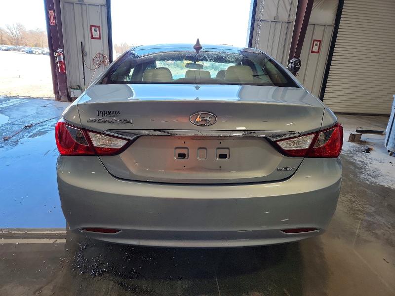 Photo 6 from auction – 2011 HYUNDAI SONATA with VIN 5NPEC4AC7BH138296