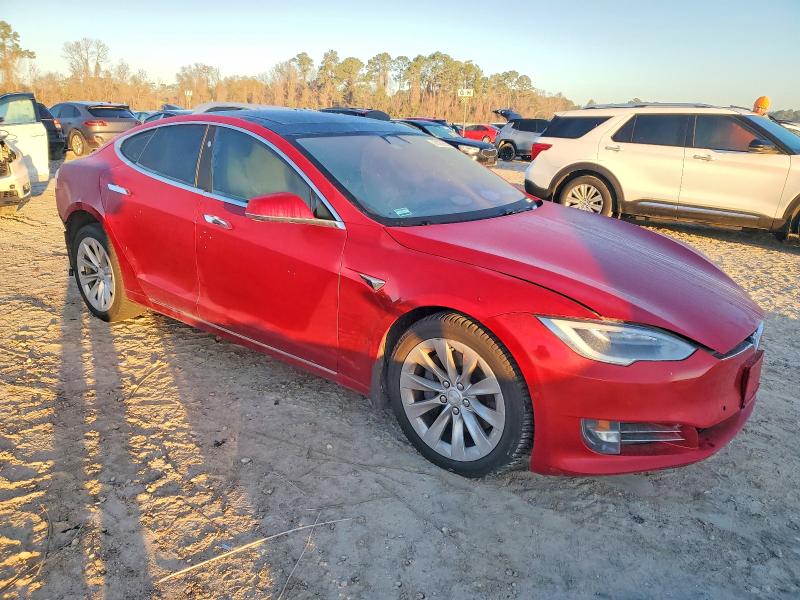 Photo 4 from auction – 2017 TESLA MODEL S with VIN 5YJSA1E28HF186700