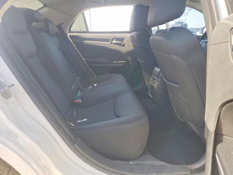 Photo 10 from auction – 2020 CHRYSLER 300 with VIN 2C3CCAAG2LH168748