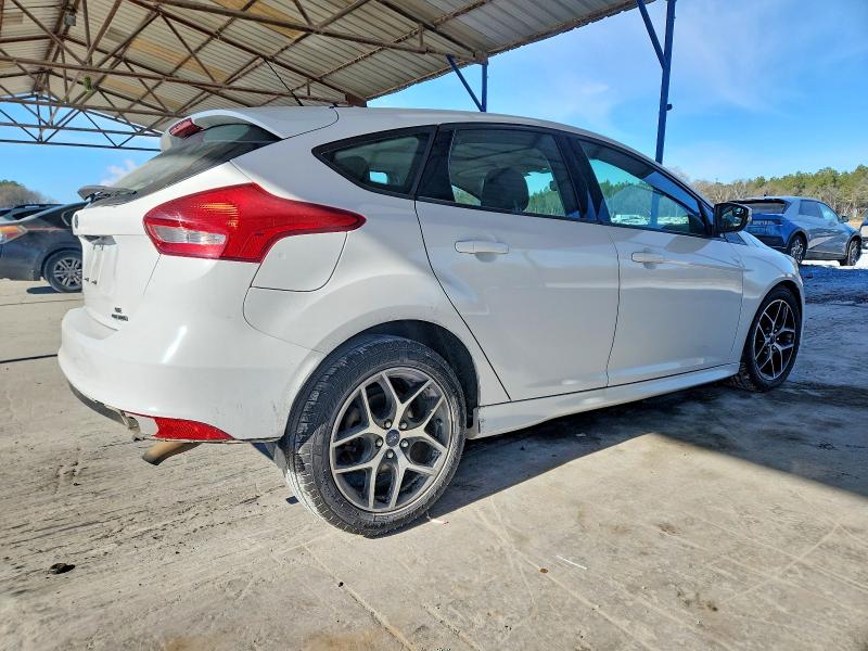 Photo 3 from auction – 2015 FORD FOCUS SE with VIN 1FADP3K2XFL273196