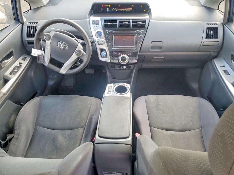 Photo 8 from auction – 2014 TOYOTA PRIUS V with VIN JTDZN3EU5E3328414