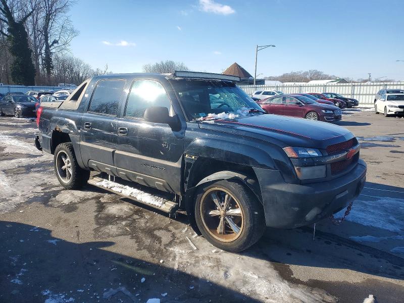 Photo 4 from auction – 2002 CHEVROLET AVALANCHE with VIN 3GNEK13T32G281728