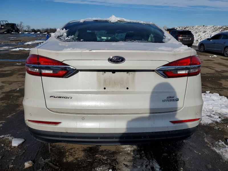 Photo 6 from auction – 2019 FORD FUSION with VIN 3FA6P0LU2KR162838