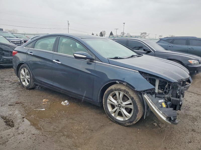 Photo 4 from auction – 2013 HYUNDAI SONATA SE with VIN 5NPEC4AC5DH595689