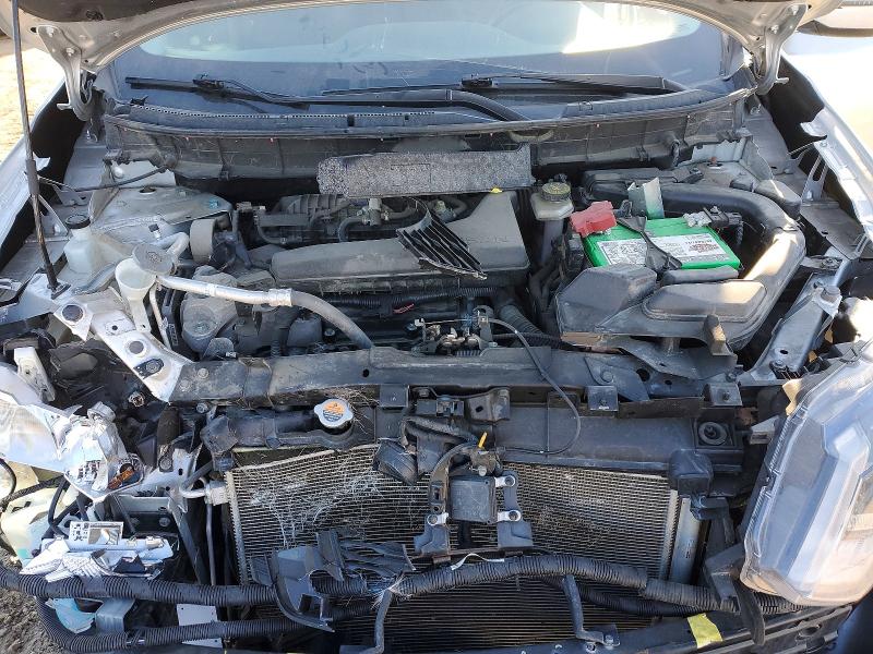 Photo 12 from auction – 2018 NISSAN ROGUE S with VIN KNMAT2MT2JP537537
