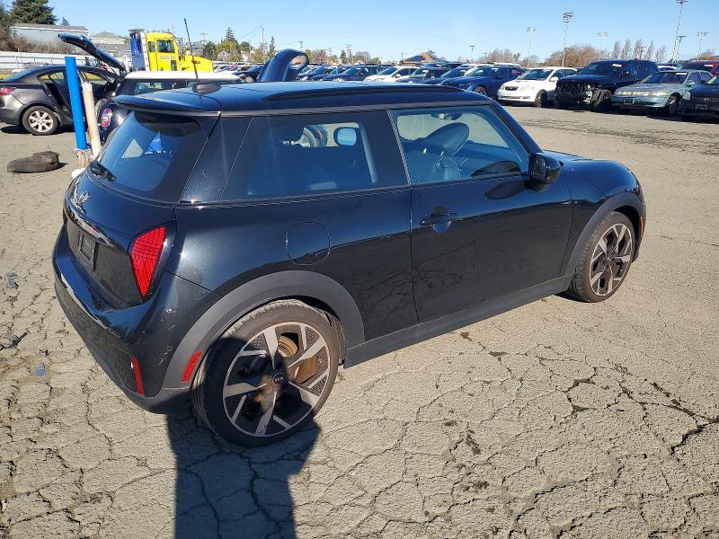 Photo 3 from auction – 2025 MINI COOPER with VIN WMW23GD07S2W32291