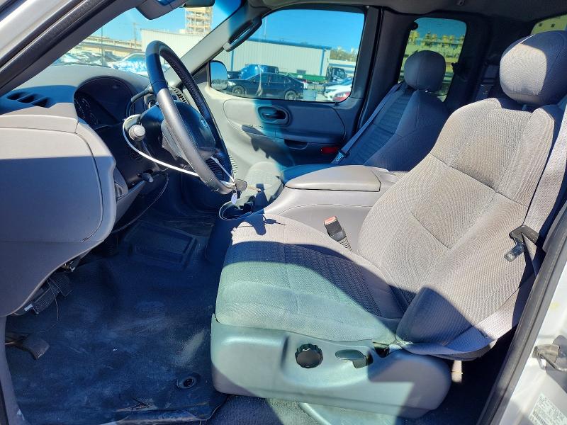 Photo 7 from auction – 2003 FORD F150 with VIN 1FTRX07W03KB95278