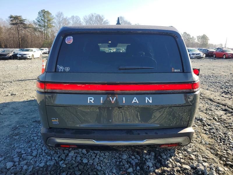 Photo 6 from auction – 2022 RIVIAN R1S LAUNCH with VIN 7PDSGABL9NN000938