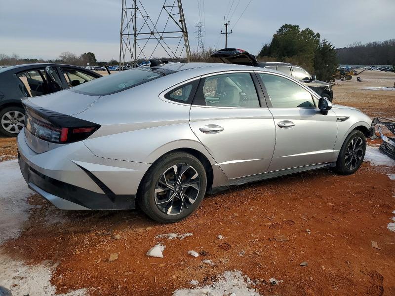 Photo 3 from auction – 2024 HYUNDAI SONATA with VIN KMHL64JA3RA398110