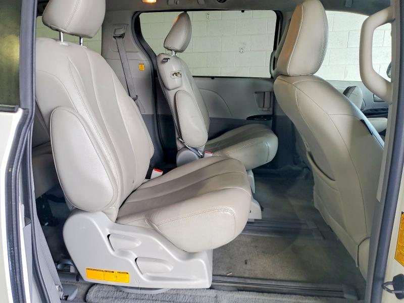 Photo 11 from auction – 2011 TOYOTA SIENNA LE with VIN 5TDKK3DC6BS150882