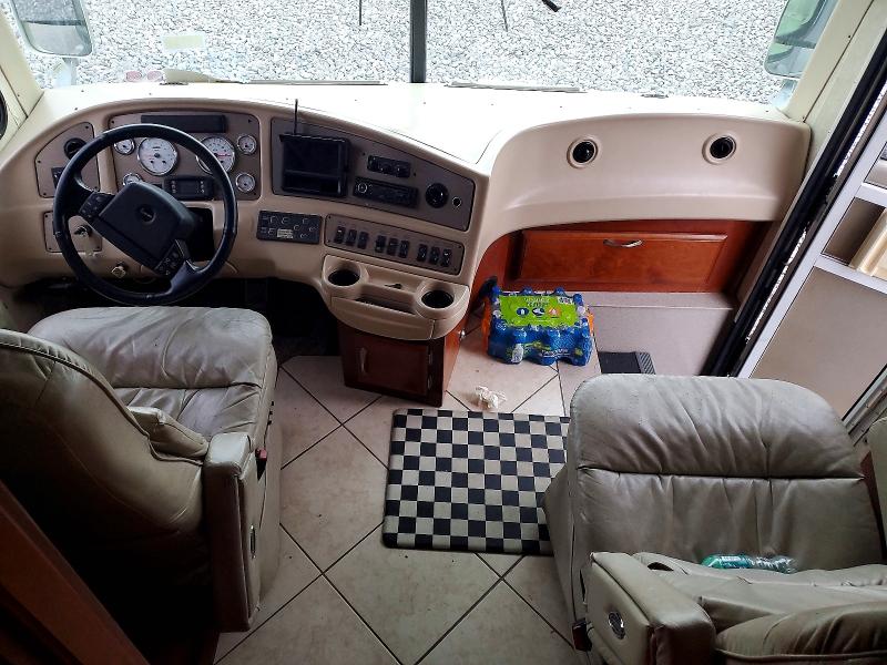 Photo 5 from auction – 2004 FREIGLINER TRVL HOME with VIN 4UZAAHCY64CN26943